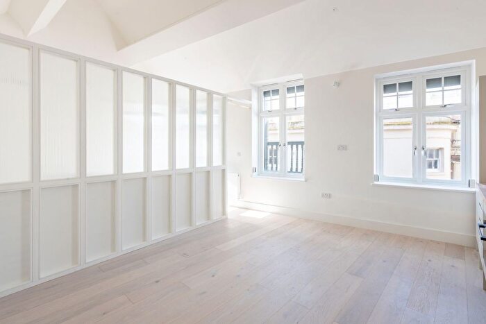 Studio To Rent In Flat, - East Street, Brighton, BN1