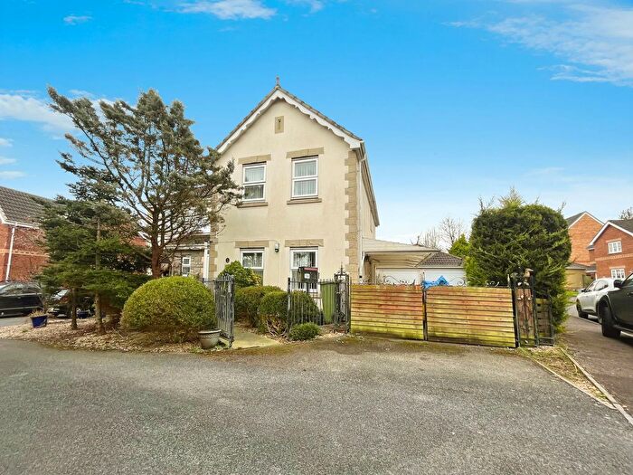 4 Bedroom Detached House For Sale In Bryn Derlwyn, Bridgend, CF31