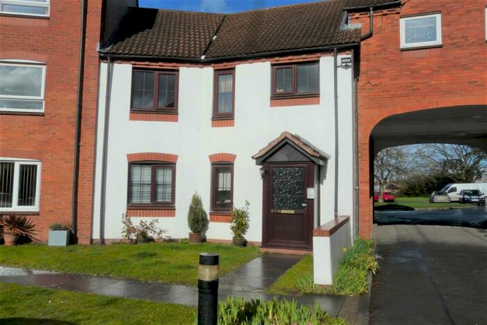 2 Bedroom Apartment To Rent In Chave Court, Widemarsh Common, Hereford, HR4