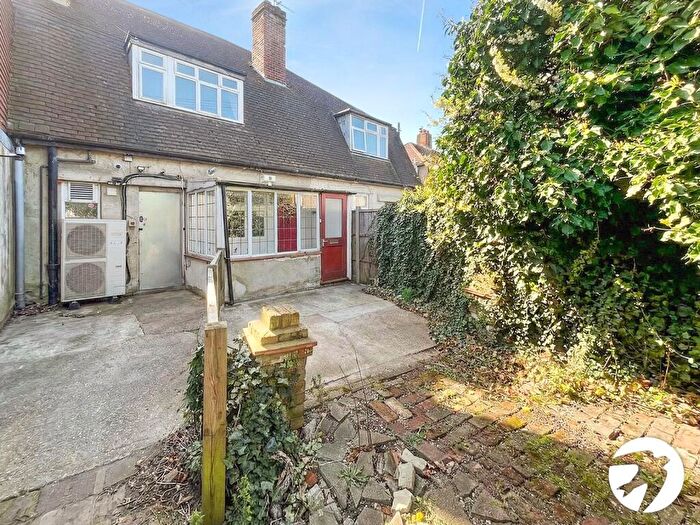 2 Bedroom Maisonette To Rent In Princes Road, Dartford, Kent, DA1