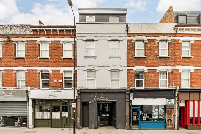 1 Bedroom Flat To Rent In Askew Road, London, W12