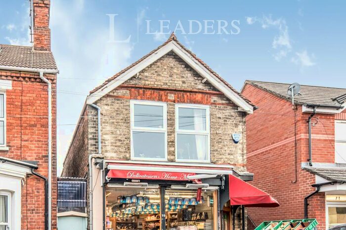 2 Bedroom Flat To Rent In Bower Street, Bedford, MK40