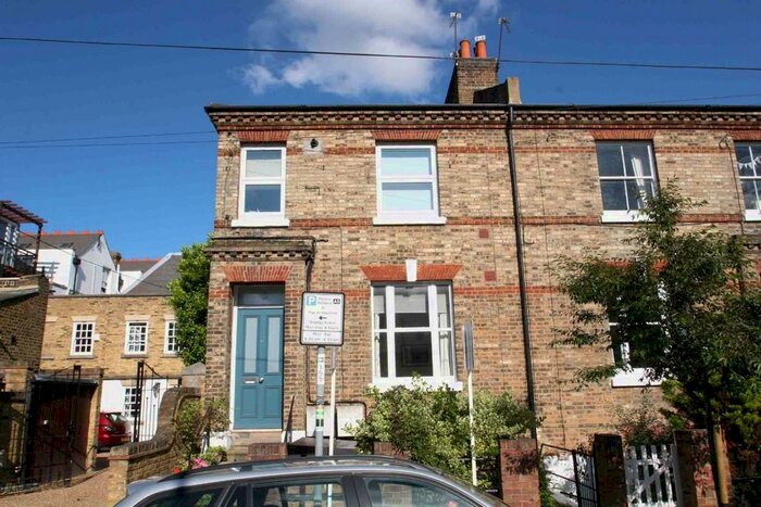 1 Bedroom Flat To Rent In Stanbridge Road, London SW15