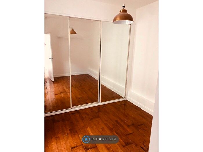 1 Bedroom Flat To Rent In Upper Rock Gardens, Brighton, BN2