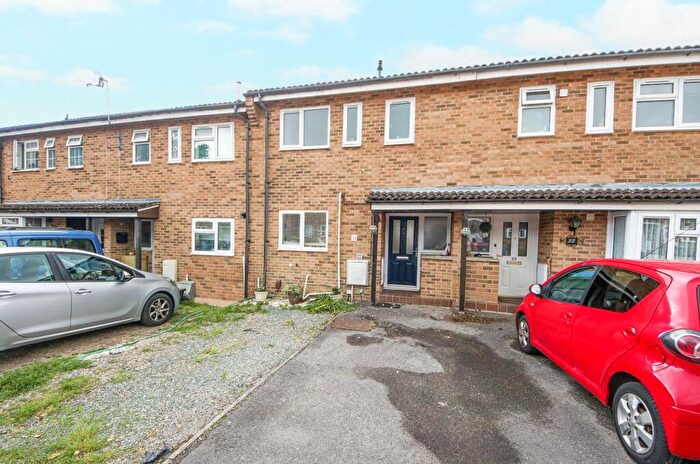 3 Bedroom Terraced House For Sale In Redcote Close, Bitterne Village, SO18