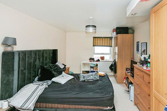 2 Bedroom Flat For Sale In Coleman House, Watling Street, Bletchley, Milton Keynes, MK2