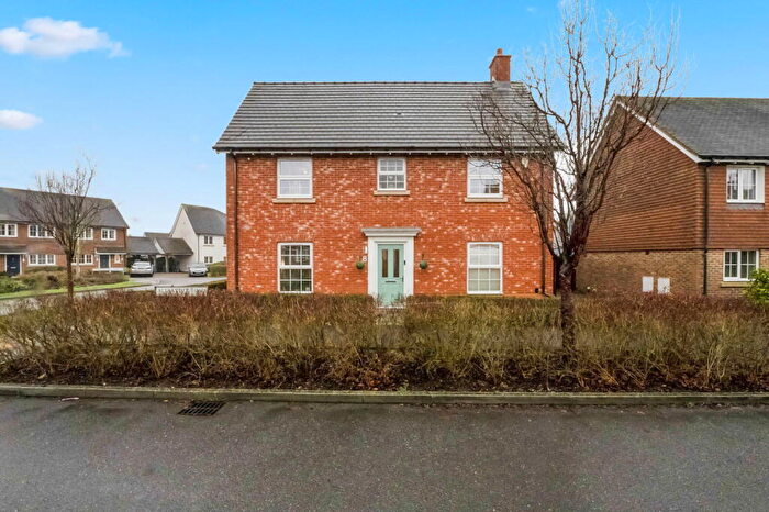 4 Bedroom Detached House For Sale In Alexander Road, Harrietsham, Maidstone, ME17