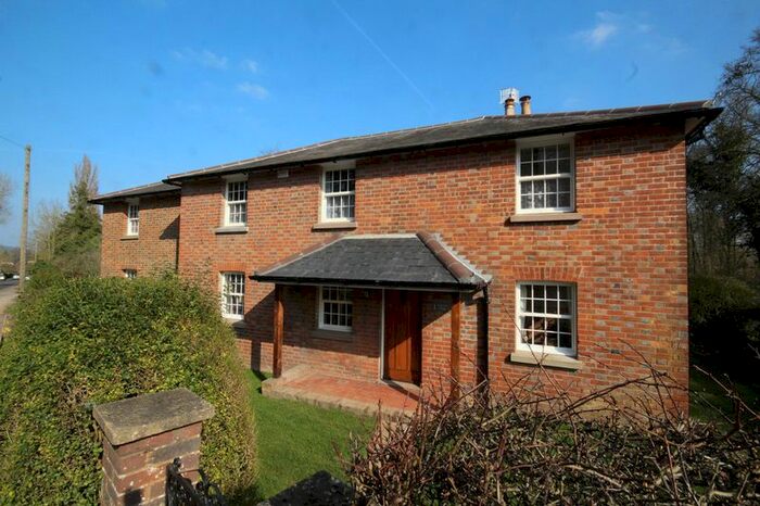 5 Bedroom Semi-Detached House To Rent In Noble Tree Road, Hildenborough, Tonbridge TN11