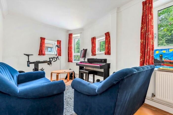 2 Bedroom Flat To Rent In - Old Jamaica Road, London, London, SE16