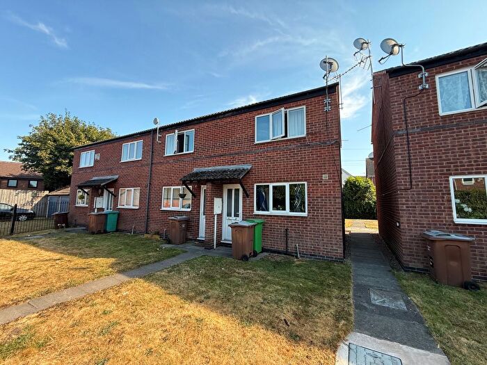 2 Bedroom Property To Rent In Priory Mews, Nottingham, NG7