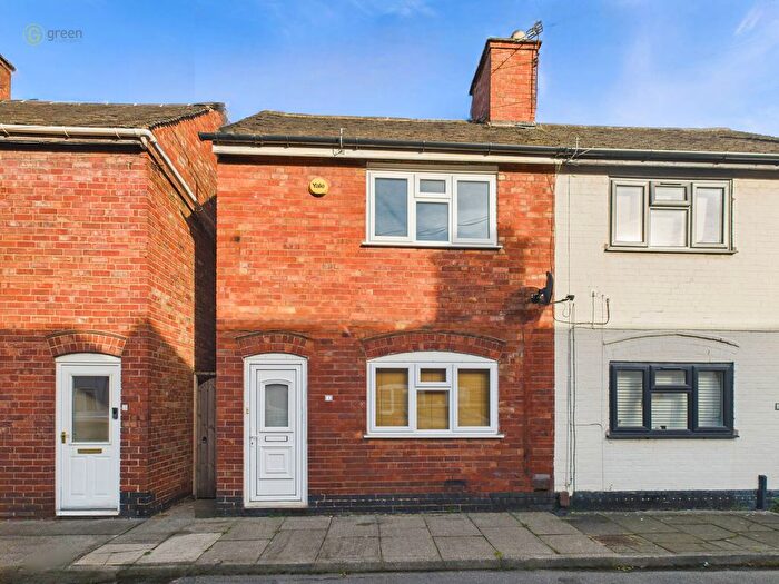 2 Bedroom Semi Detached House For Sale In Fenn Street, Tamworth, B77