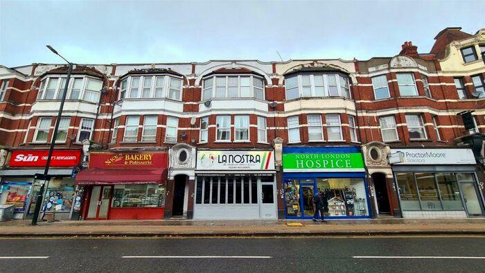 2 Bedroom Flat To Rent In Green Lanes, Winchmore Hill, London, N21
