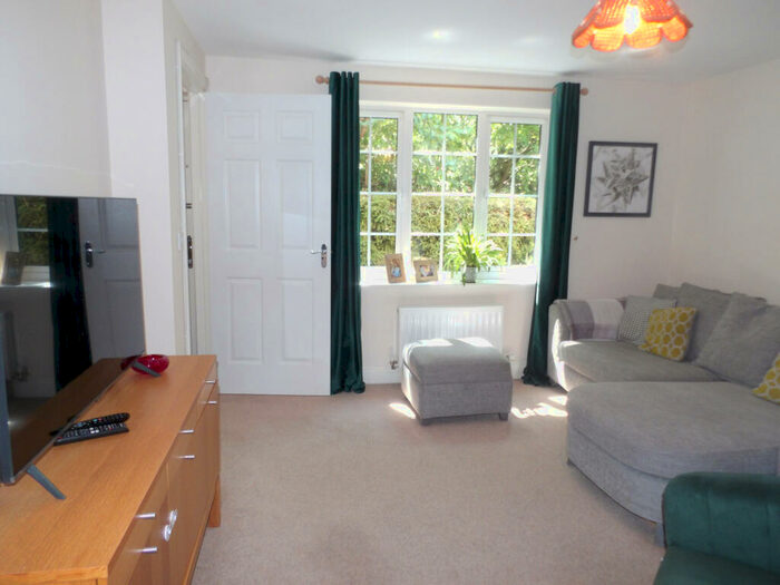 3 Bedroom House To Rent In Wharf Gardens, Bingham, NG13