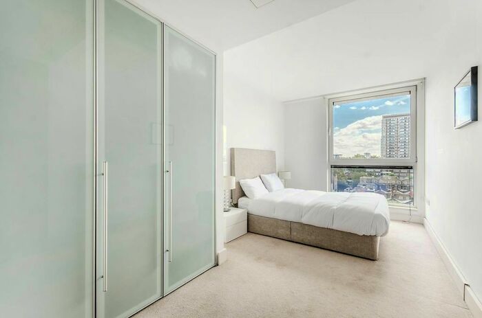 1 Bedroom Flat To Rent In Praed Street, Paddington, London, W2