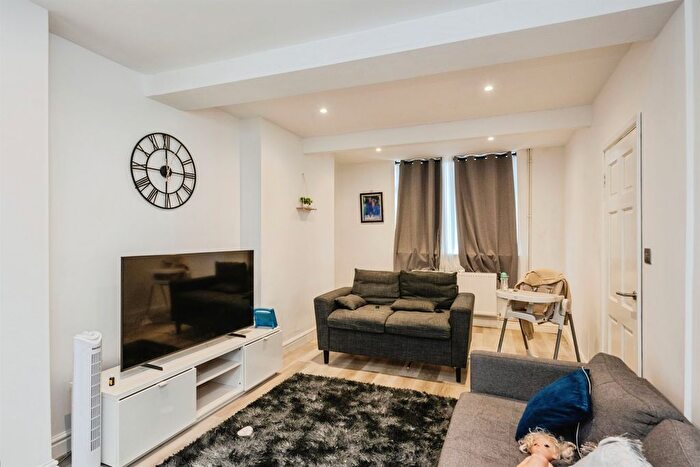 4 Bedroom Terraced House For Sale In Tymawr Street, Port Tennant, Swansea, SA1