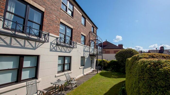 1 Bedroom Flat To Rent In Postern Close, York, YO23