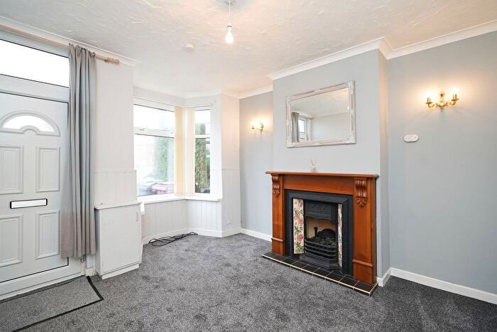 2 Bedroom Terraced House To Rent In Top Road, Calow, S44