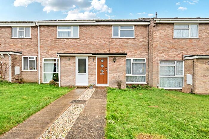 2 Bedroom Terraced House For Sale In Thatcham, Berkshire, RG18