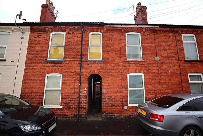 3 Bedroom Terraced House For Sale In Grace Street, Lincoln, LN5