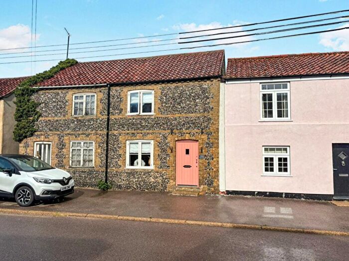 2 Bedroom Terraced House For Sale In High Street, Lakenheath, IP27