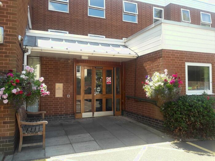 1 Bedroom Flat To Rent In Upper Holly Walk, Leamington Spa, CV32