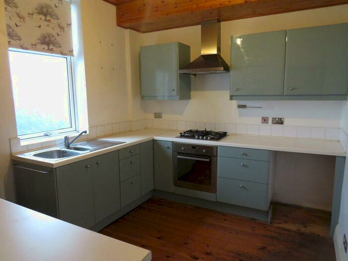 2 Bedroom House To Rent In Diamond Terrace, Halifax, HX1