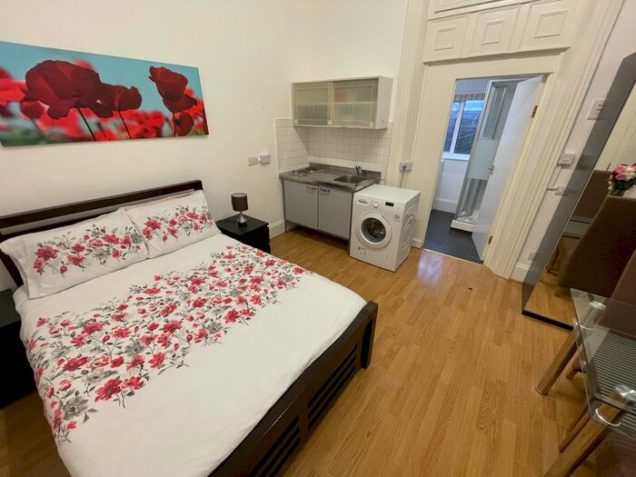 Studio To Rent In Philbeach Gardens, London SW5