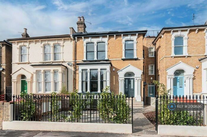 2 Bedroom Flat To Rent In Evering Road, London, E5