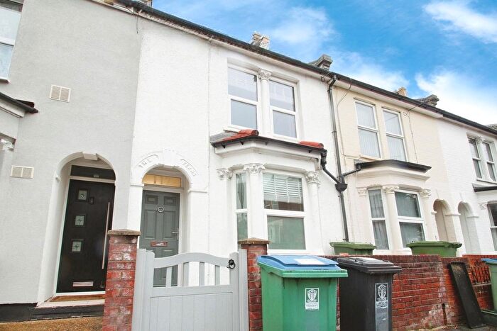 3 Bedroom Terraced House To Rent In Gladstone Road, Watford, WD17