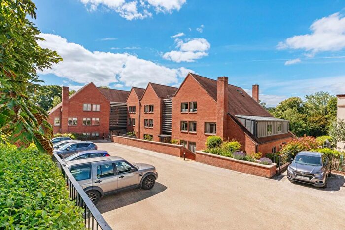 2 Bedroom Flat For Sale In Hale Road, Wendover, HP22