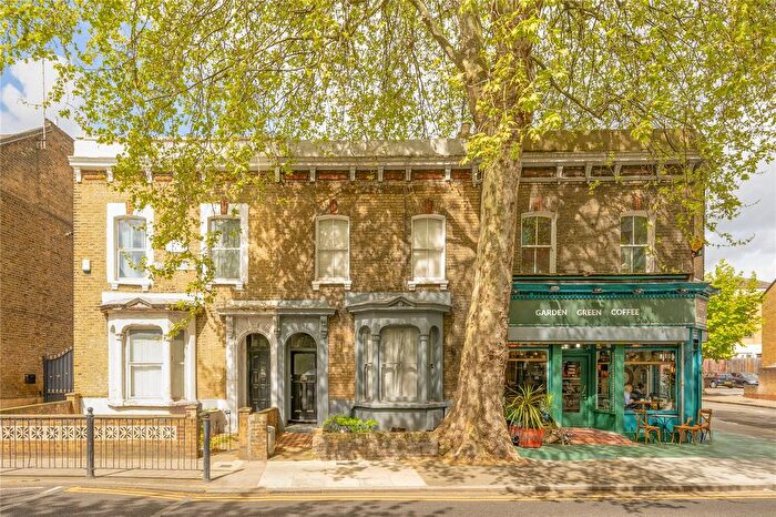 1 Bedroom Flat For Sale In Tredegar Road, Bow, London, E3