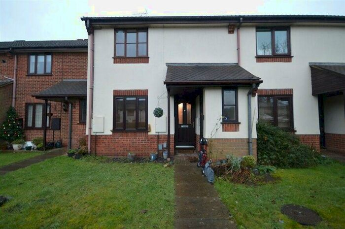 1 Bedroom Maisonette To Rent In Park Place, Park Street, St Albans, AL2