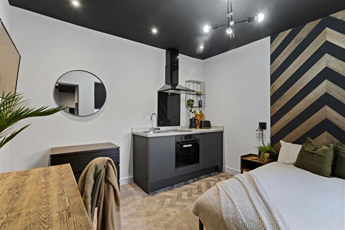 Studio To Rent In Sitwell Street, Derby, DE1