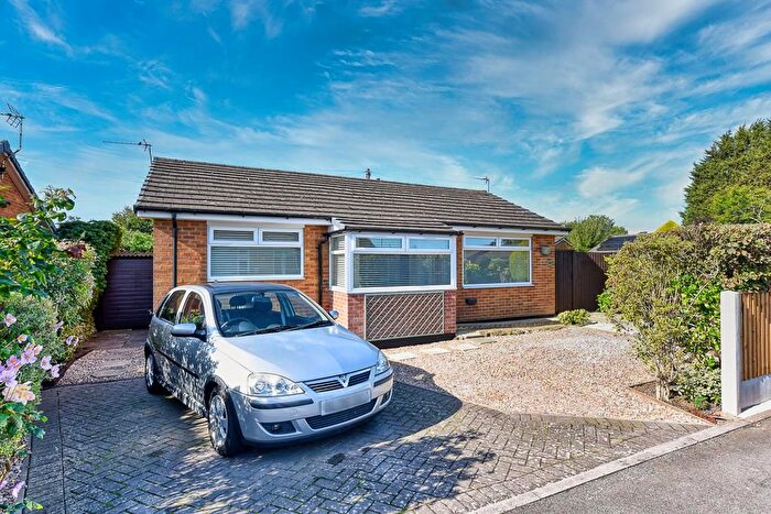 2 Bedroom Detached Bungalow For Sale In Emerys Road, Gedling, NG4