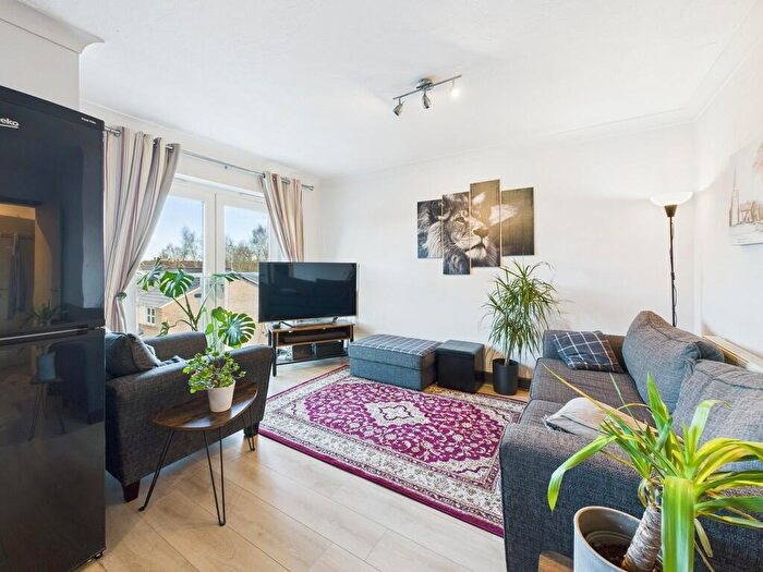 2 Bedroom Apartment For Sale In Ty Beaumaris, Cwrt Y Terfyn, CH4