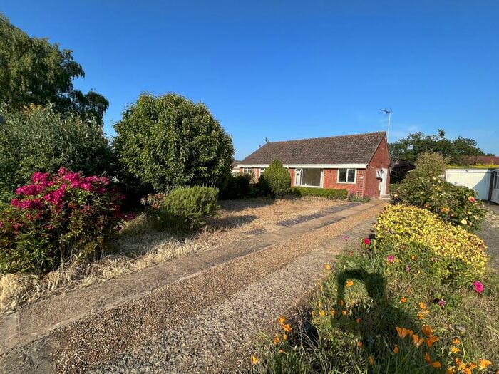 2 Bedroom Semi-Detached House To Rent In College Drive, Heacham., PE31