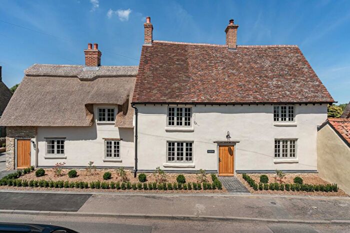 4 Bedroom Detached House For Sale In Warwick Cottage, Silver Street, Stevington, MK43