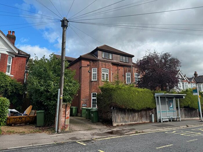 1 Bedroom Flat To Rent In Welbeck Court, Welbeck Avenue, Highfield, SO17