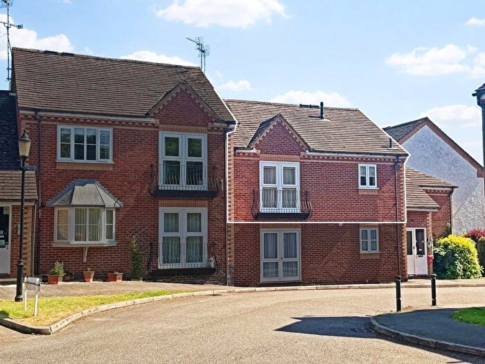 2 Bedroom Flat For Sale In Long Street, Kingswood Court Long Street, LE18