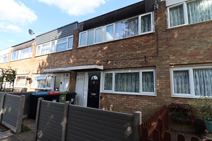 3 Bedroom Terraced House To Rent In Ruthven Close, Bletchley, Milton Keynes, MK2