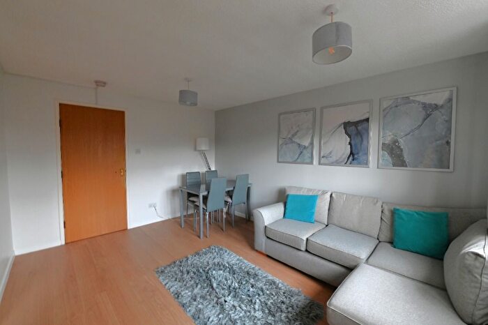 2 Bedroom Flat To Rent In Grandfield, Trinity, Edinburgh, EH6