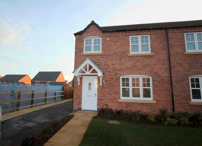 3 Bedroom Semi-Detached House To Rent In Skitteridge Wood Road, Derby, DE22