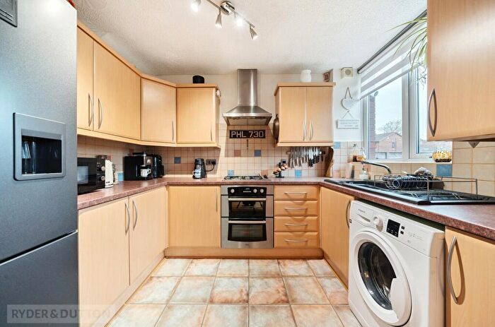 3 Bedroom Terraced House For Sale In Counthill Road, Watersheddings, Oldham, OL4