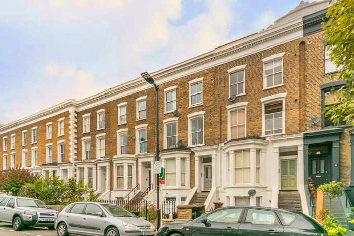 1 Bedroom Flat To Rent In Burma Road, Stoke Newington, London, N16