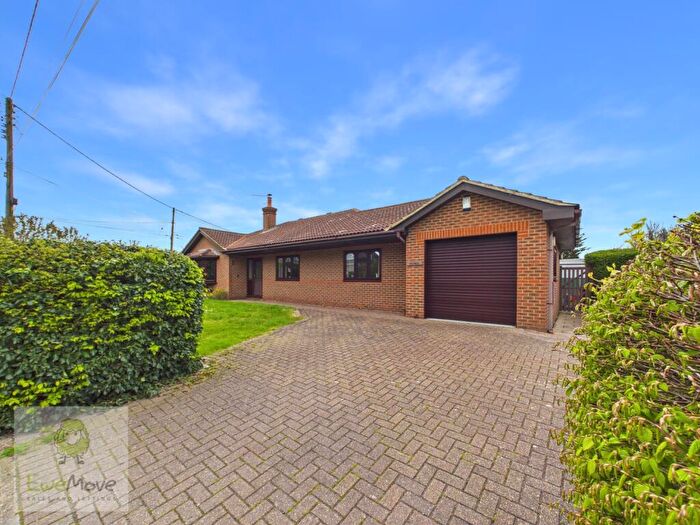 4 Bedroom Detached Bungalow For Sale In The Street, High Halstow, Rochester, ME3