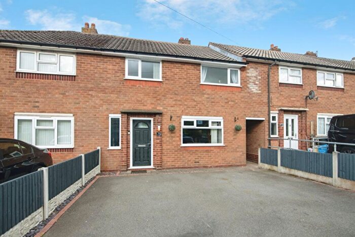 3 Bedroom Terraced House For Sale In Wheatsheaf Road, Tividale, Oldbury, B69