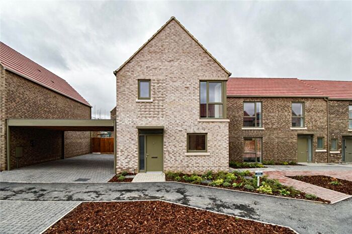 3 Bedroom Semi-Detached House To Rent In Grey Way, Cambridge, CB5