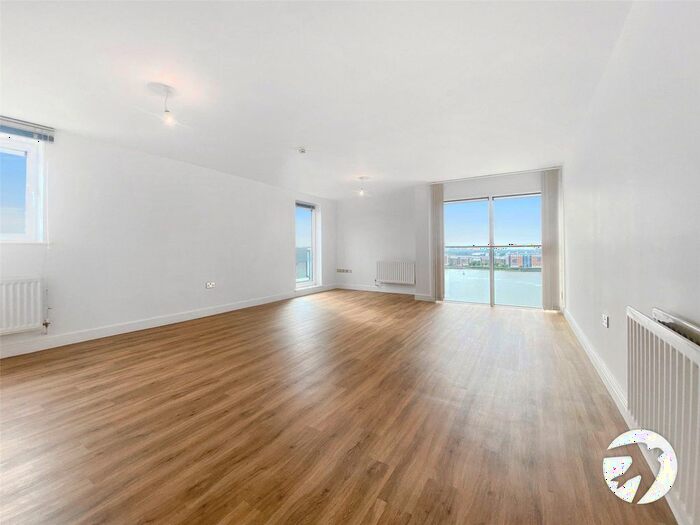 2 Bedroom Flat To Rent In Erebus Drive, London, SE28