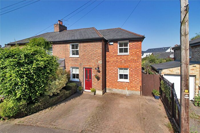 3 Bedroom End Of Terrace House For Sale In Hartslands Road, Sevenoaks, Kent, TN13