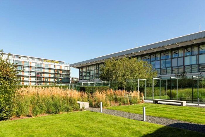 2 Bedroom Flat For Sale In Highbury Stadium Square, Highbury, N5